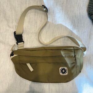 Walker Family Goods Louie Sling Fanny Pack